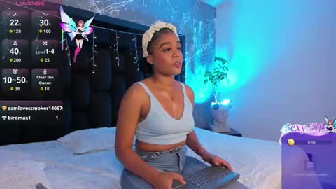 Snapshot of thamara_foxxx chatting on January 8, 2026, 1:08 am Thamara Fox online show from January 8, 2026, 1:08 am