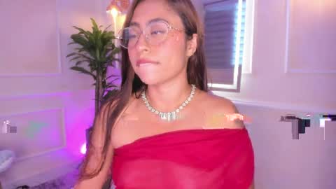 Snapshot of thamaragen_ chatting on April 14, 2026, 8:37 pm tamara gen online show from April 14, 2026, 8:37 pm