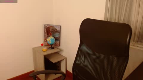   online show from March 4, 2025, 8:05 pm