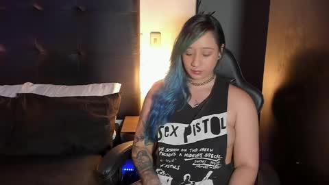 Thamy online show from April 7, 2026, 3:18 am