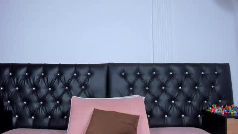 thara webstter online show from November 5, 2025, 11:54 am