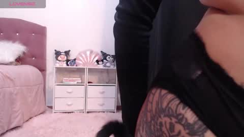   online show from September 23, 2025, 8:28 am