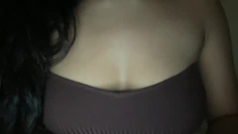 Melanie online show from October 24, 2025, 4:09 am