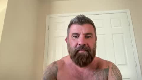 ThatGuyBearded online show from January 31, 2025, 11:45 pm