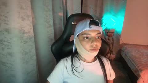 Snapshot of thays_mawakye01 chatting on February 6, 2026, 12:59 am Paola online show from February 6, 2026, 12:59 am