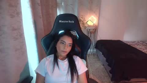 Snapshot of thays_mawakye01 chatting on February 16, 2026, 9:00 pm Paola online show from February 16, 2026, 9:00 pm
