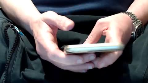 Snapshot of the1pocketrocket chatting on December 1, 2024, 6:52 pm the1pocketrocket online show from December 1, 2024, 6:52 pm