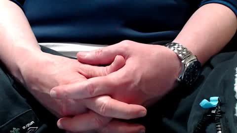 Snapshot of the1pocketrocket chatting on December 8, 2024, 12:18 am the1pocketrocket online show from December 8, 2024, 12:18 am