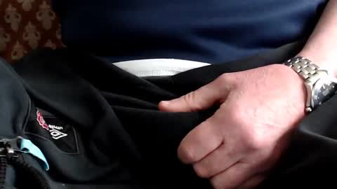 Snapshot of the1pocketrocket chatting on December 8, 2024, 1:03 pm the1pocketrocket online show from December 8, 2024, 1:03 pm