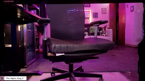 Snapshot of the_alpha_dog_xxx chatting on November 25, 2025, 2:44 am the_alpha_dog_xxx online show from November 25, 2025, 2:44 am