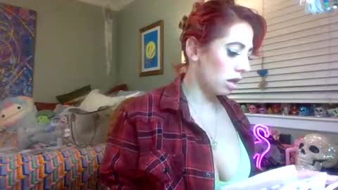 Snapshot of the_beasts2 chatting on December 1, 2025, 1:32 am the_beasts2 online show from December 1, 2025, 1:32 am