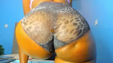 Snapshot of the_beautiful_barbie chatting on October 18, 2025, 10:27 am the_beautiful_barbie online show from October 18, 2025, 10:27 am