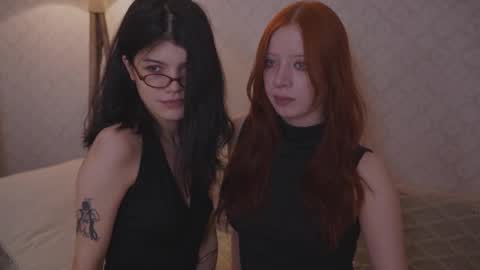 EllaLyn online show from September 30, 2025, 8:25 pm