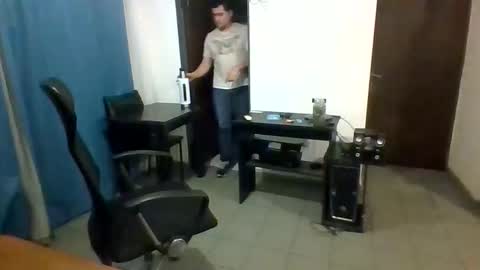 Snapshot of the_dark_knive_ chatting on September 22, 2025, 12:34 am the_dark_knive_ online show from September 22, 2025, 12:34 am