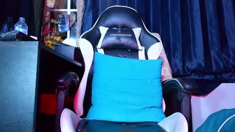 the dog lian online show from April 1, 2026, 1:41 pm