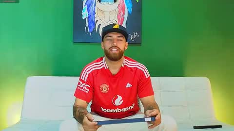 SCOTT  THEO  KAMERON  GENDERSON online show from October 11, 2025, 4:38 pm