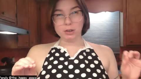 Snapshot of the_happy_space chatting on January 16, 2026, 1:20 am MATERNITY LEAVE online show from January 16, 2026, 1:20 am