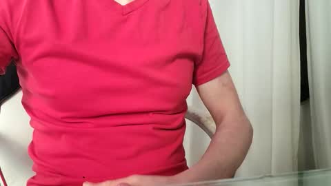 Snapshot of the_hard_baguette chatting on February 20, 2026, 1:44 pm La Baguette dure online show from February 20, 2026, 1:44 pm