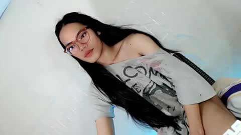 the_horny_bella online show from April 6, 2026, 6:09 pm