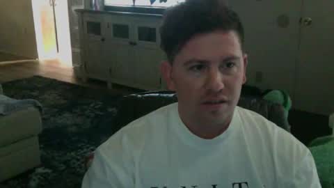 Snapshot of the_hundreds chatting on October 30, 2025, 11:05 pm the_hundreds online show from October 30, 2025, 11:05 pm