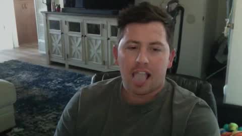 Snapshot of the_hundreds chatting on March 14, 2026, 10:26 pm the_hundreds online show from March 14, 2026, 10:26 pm