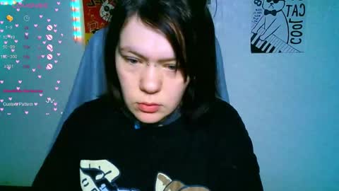 Snapshot of the_ice_owl chatting on November 18, 2025, 4:06 am the_ice_owl online show from November 18, 2025, 4:06 am