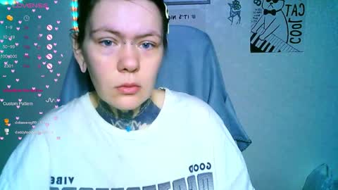 Snapshot of the_ice_owl chatting on November 20, 2025, 2:01 am the_ice_owl online show from November 20, 2025, 2:01 am