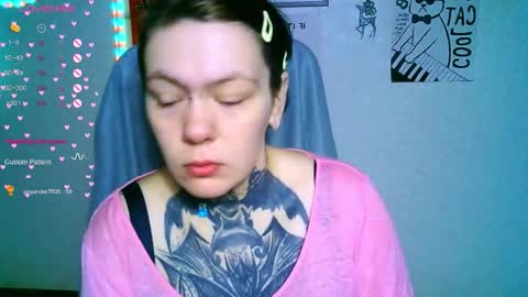 Snapshot of the_ice_owl chatting on November 21, 2025, 6:01 am the_ice_owl online show from November 21, 2025, 6:01 am