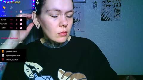 Snapshot of the_ice_owl chatting on November 30, 2025, 12:58 am the_ice_owl online show from November 30, 2025, 12:58 am