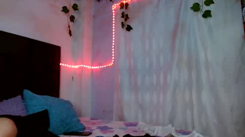 Snapshot of the_lesbian_game chatting on February 14, 2026, 6:48 pm the_lesbian_game online show from February 14, 2026, 6:48 pm