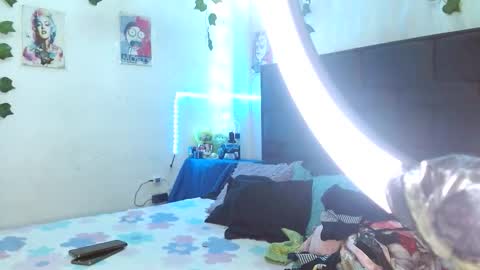 Snapshot of the_lesbian_game chatting on February 26, 2026, 6:18 pm the_lesbian_game online show from February 26, 2026, 6:18 pm