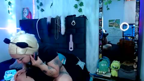 Snapshot of the_lesbian_game chatting on March 10, 2026, 6:35 pm the_lesbian_game online show from March 10, 2026, 6:35 pm