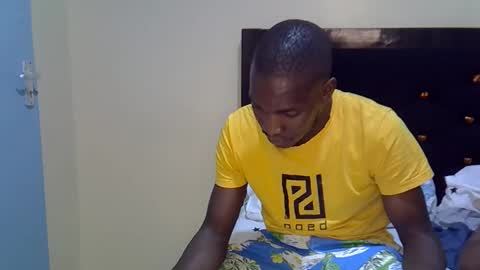 Snapshot of the_logking chatting on February 14, 2026, 9:11 pm the_logking online show from February 14, 2026, 9:11 pm