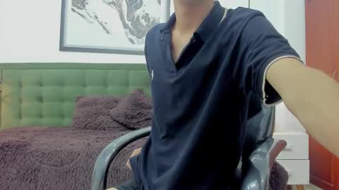 Snapshot of the_mark_king chatting on October 12, 2025, 5:23 pm T H E M A R K K I N G online show from October 12, 2025, 5:23 pm