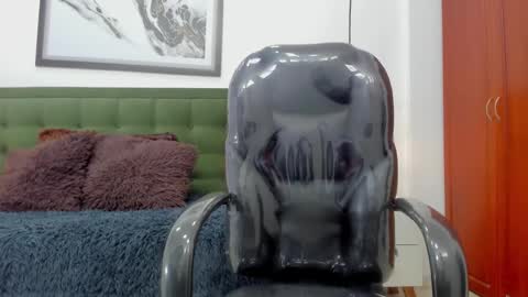 Snapshot of the_mark_king chatting on February 17, 2026, 5:41 pm T H E M A R K K I N G online show from February 17, 2026, 5:41 pm