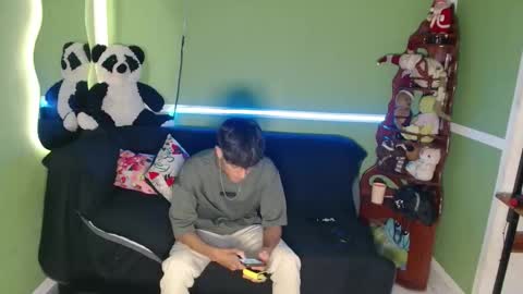 Snapshot of the_muderer chatting on December 5, 2025, 6:59 pm murderer online show from December 5, 2025, 6:59 pm