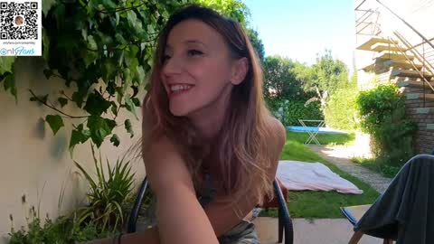 Anna online show from October 1, 2025, 7:09 pm