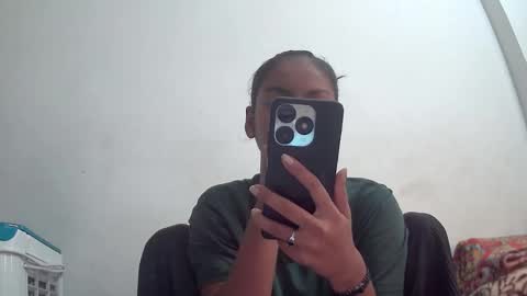 Suzan Sexy online show from December 3, 2025, 3:47 am