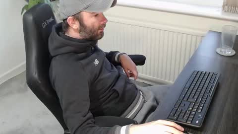 the_sensual_masturwait online show from November 25, 2025, 7:41 am