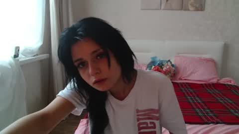 Snapshot of the_slutty_fox chatting on July 7, 2026, 8:51 am the_slutty_fox online show from July 7, 2026, 8:51 am