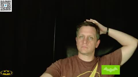 Snapshot of thebatandthecat10 chatting on April 8, 2026, 2:11 am ISABELLA or MATT online show from April 8, 2026, 2:11 am