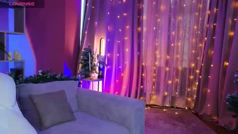 Snapshot of thebbylu chatting on January 13, 2026, 11:15 am Lucy online show from January 13, 2026, 11:15 am