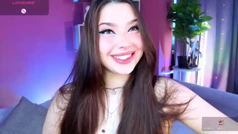 Snapshot of thebbylu chatting on February 9, 2026, 12:42 pm Lucy online show from February 9, 2026, 12:42 pm