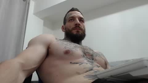 Snapshot of thebestmuscles chatting on January 16, 2026, 6:56 pm John online show from January 16, 2026, 6:56 pm