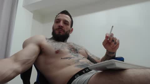 Snapshot of thebestmuscles chatting on February 1, 2026, 7:18 am John online show from February 1, 2026, 7:18 am