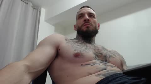 Snapshot of thebestmuscles chatting on February 20, 2026, 7:25 pm John online show from February 20, 2026, 7:25 pm