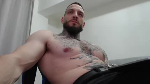 Snapshot of thebestmuscles chatting on February 22, 2026, 8:07 pm John online show from February 22, 2026, 8:07 pm