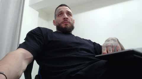 Snapshot of thebestmuscles chatting on February 23, 2026, 6:49 pm John online show from February 23, 2026, 6:49 pm