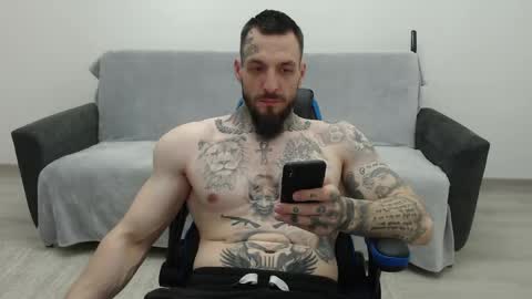 Snapshot of thebestmuscles chatting on April 2, 2026, 7:55 pm John online show from April 2, 2026, 7:55 pm