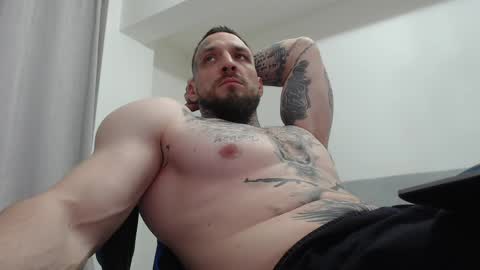 Snapshot of thebestmuscles chatting on April 8, 2026, 7:58 pm John online show from April 8, 2026, 7:58 pm